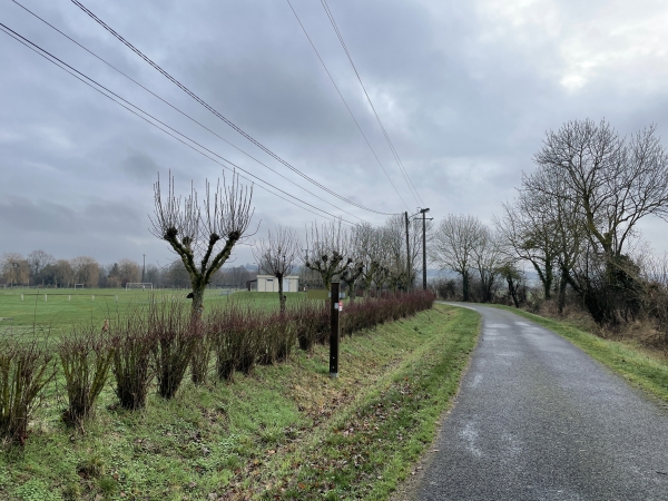 Nous rejoignons la Voie Verte de la Vallée d'Eure, nous allons la suivre jusqu'à Bueil.