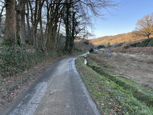 Nous terminons la descente sur la petite route appelée Chemin du Torp.