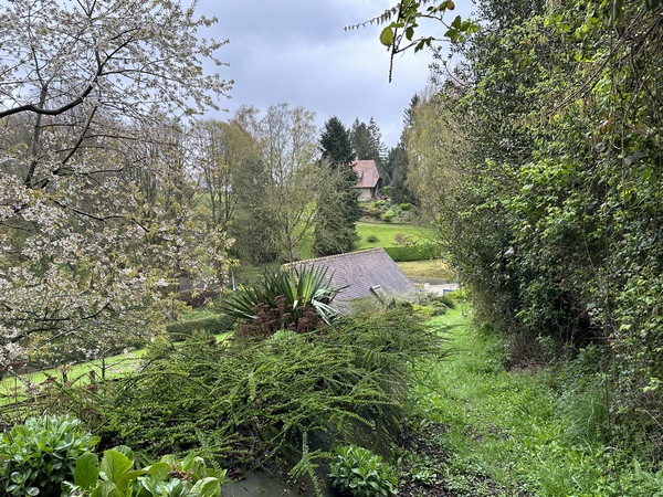 Nous empruntons ce court chemin pour rejoindre la rue de la Foulerie.
