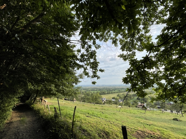 Descente dans le Marais Vernier au niveau du lieu-dit La Cour.