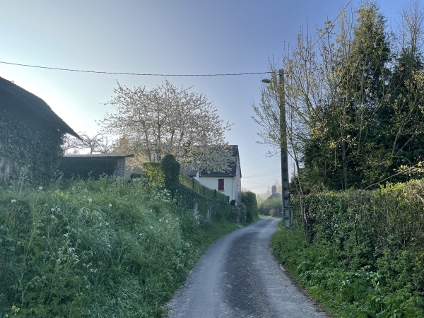 Nous sortons du bourg d'Argueil par la rue de l'Abreuvoir.