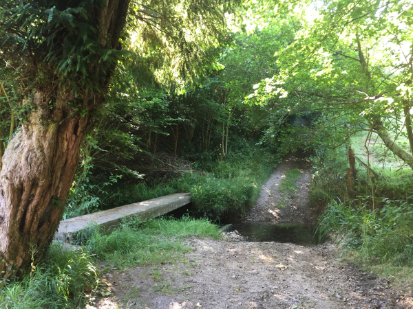 Nous voici arrivés à Planche Guenout, troisième passerelle et gué sur le Sébec.
