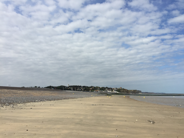 Nous arrivons en vue de la plage de Ste-Marguerite-sur-mer.