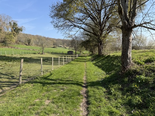 GR23A le long de la Voie Verte.