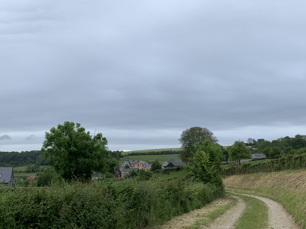 Arrivée à Barques par le chemin de la Source.