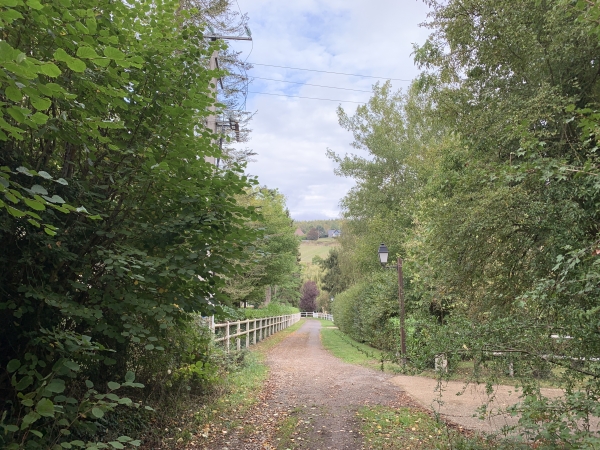 Nous quittons les chemins pour entrer dans St-Germain-de-Pasquier.