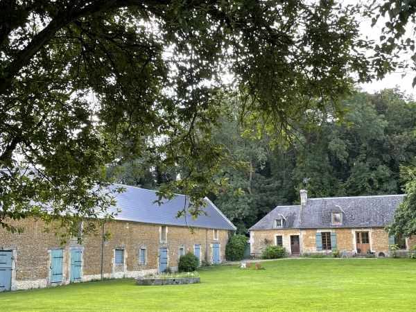 Ancienne ferme du Lieu de Vauville.