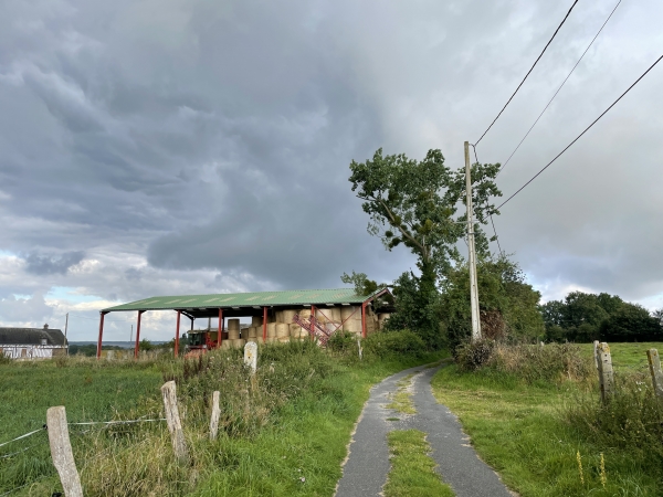 Avant d'arriver au lieu-dit Le Bocage, nous tournons ici à droite.