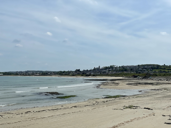 Regard arrière sur l'Anse de Querqueville.