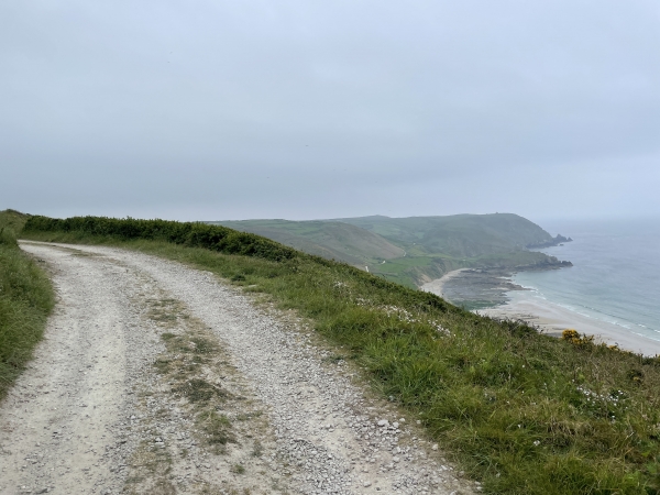 Nous allons nous éloigner de la côte, avec un dernier regard sur la baie d'Ecalgrain.