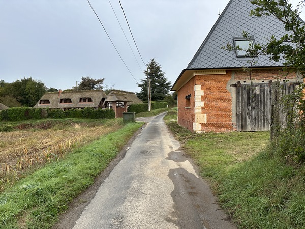 Nous traversons le hameau du Manoir avant de descendre vers le vallon.