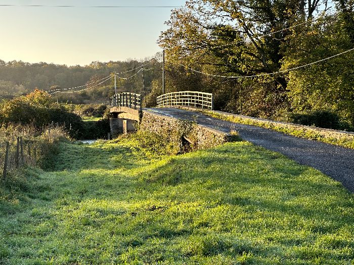 Arrivés dans la vallée, nous allons traverser la Risle et entrer dans le fameux Val Gallerand.