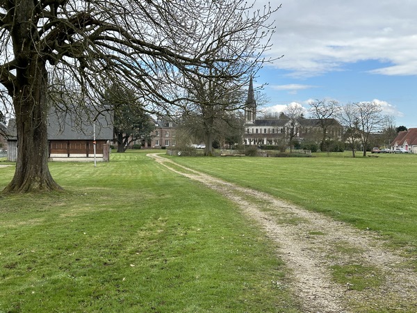 Et retrouvons le parc de la mairie