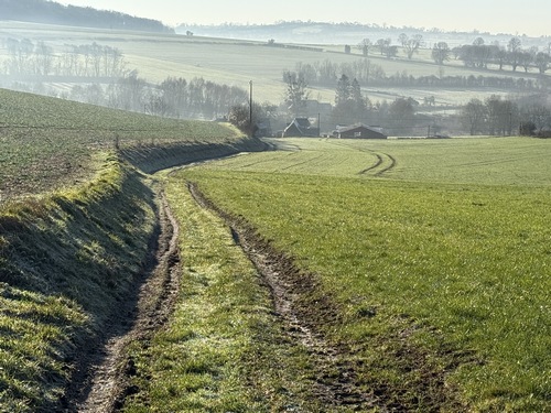 Descente vers la vallée.